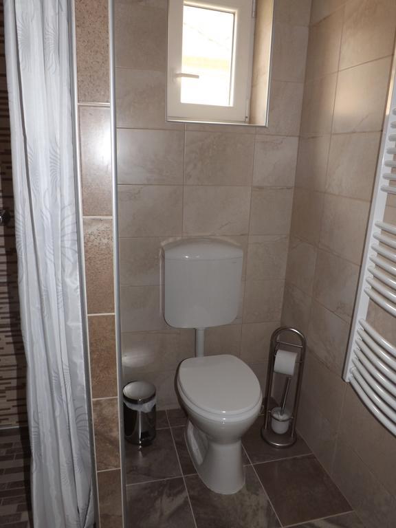 Fagyoengy Apartment Sarvar Room photo